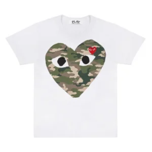 PLAY WHITE T-SHIRT WITH CAMO PRINTED HEART